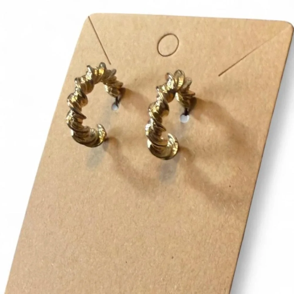 Gold Tone Twisted‎ Rope Hoop Earrings